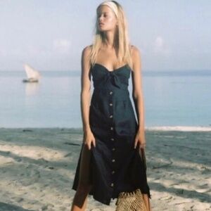 Faithful the Brand Navy linen spaghetti strap midi dress button front M